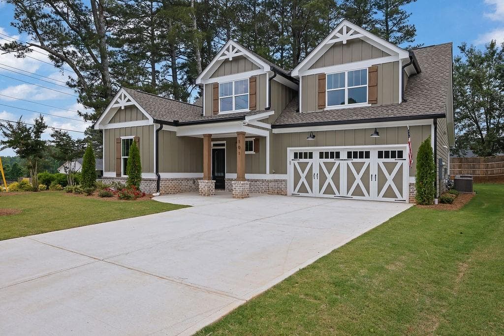 4 bedroom, 3 bathroom, 2,401 sq ft single family residence for sale at 101 Alaina Road, Canton, GA 30115 — photo 2