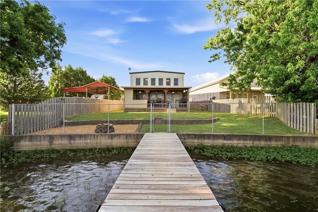 3 bedroom, 2 bathroom, 1,600 sq ft single family residence under contract at 165 County Road 783, Centre, AL 35960 — photo 6
