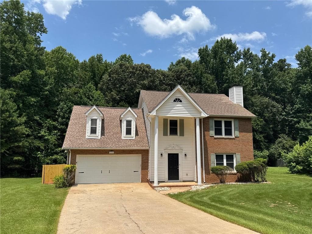 4 bedroom, 3 bathroom, 1,960 sq ft single family residence for sale at 139 Burnham, Peachtree City, GA 30269 — photo 2