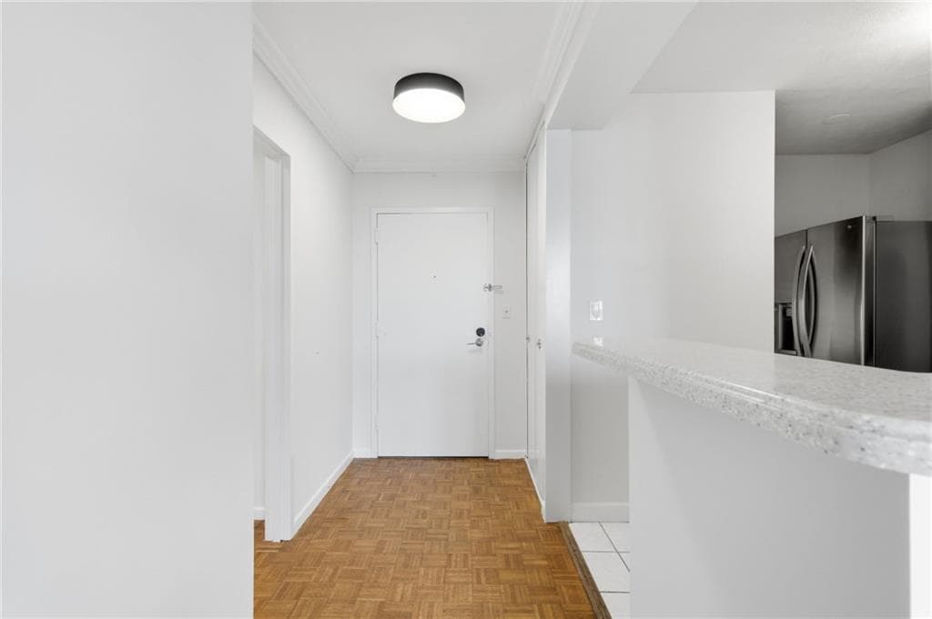 1 bedroom, 1 bathroom, 786 sq ft condominium for sale at 620 Peachtree Street 1607, Atlanta, GA 30308 — photo 5