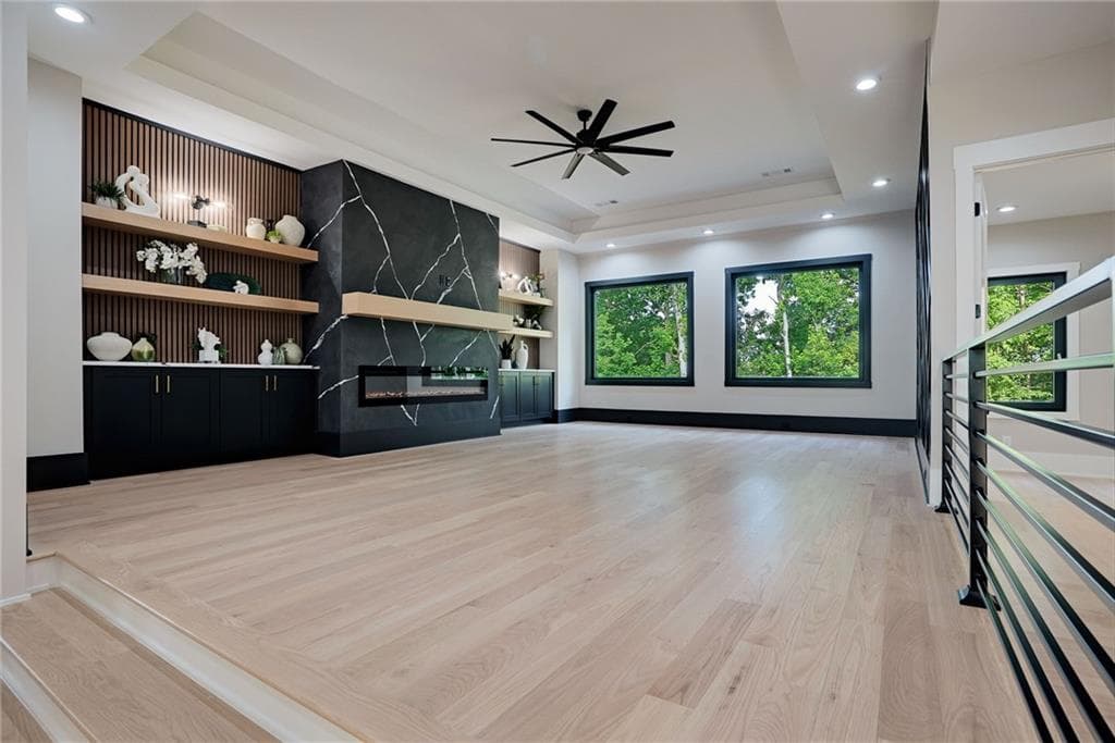 5 bedroom, 6 bathroom, 6,400 sq ft single family residence under contract at 1613 Azalea Drive, Lawrenceville, GA 30043 — photo 4