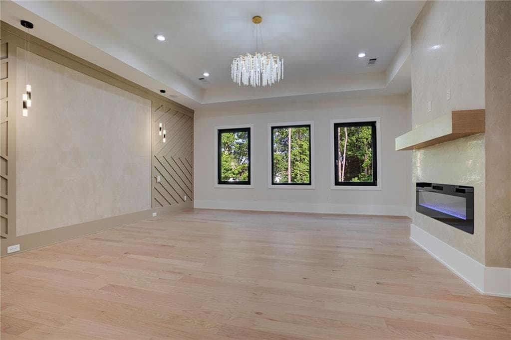 5 bedroom, 6 bathroom, 6,400 sq ft single family residence under contract at 1613 Azalea Drive, Lawrenceville, GA 30043 — photo 5