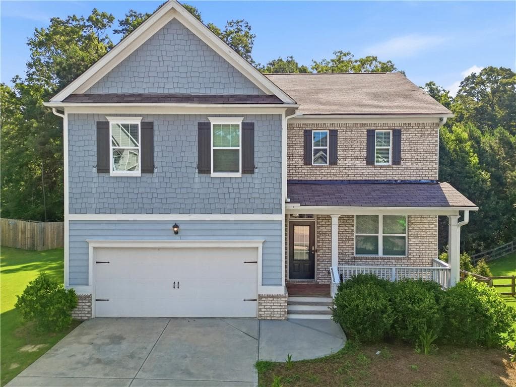 4 bedroom, 3 bathroom, 2,382 sq ft single family residence for rent at 157 Lost Creek Boulevard, Dallas, GA 30132 for $3,000 a month — photo 2
