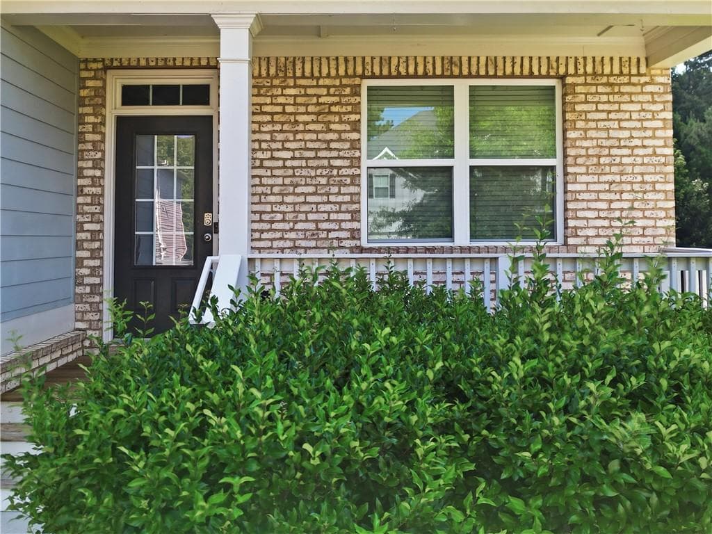 4 bedroom, 3 bathroom, 2,382 sq ft single family residence for rent at 157 Lost Creek Boulevard, Dallas, GA 30132 for $3,000 a month — photo 3