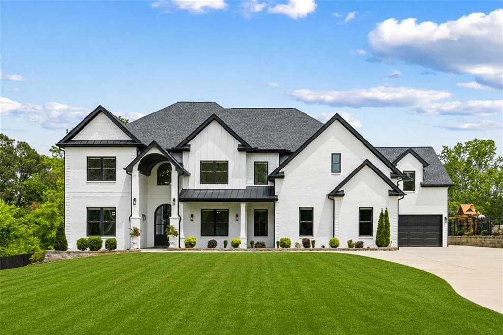6 bedroom, 6 bathroom, 7,319 sq ft single family residence for sale at 3735 Hamilton Mill Road, Buford, GA 30519 — photo 2