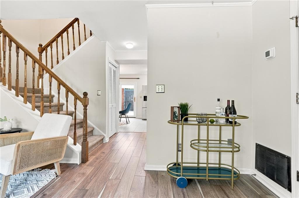 3 bedroom, 3 bathroom, 1,452 sq ft townhouse for sale at 1111 Scott Boulevard, Decatur, GA 30030 — photo 7