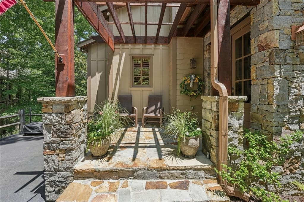 3 bedroom, 4 bathroom, 3,322 sq ft single family residence for sale at 63 Choctaw Ridge, Big Canoe, GA 30143 — photo 6