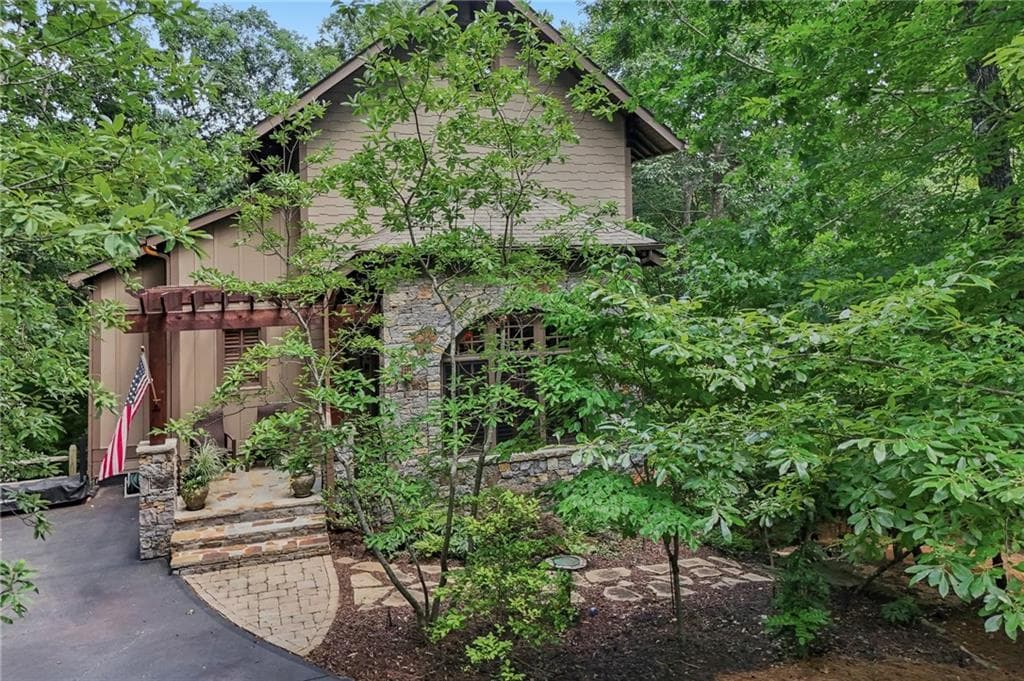 3 bedroom, 4 bathroom, 3,322 sq ft single family residence for sale at 63 Choctaw Ridge, Big Canoe, GA 30143 — photo 3