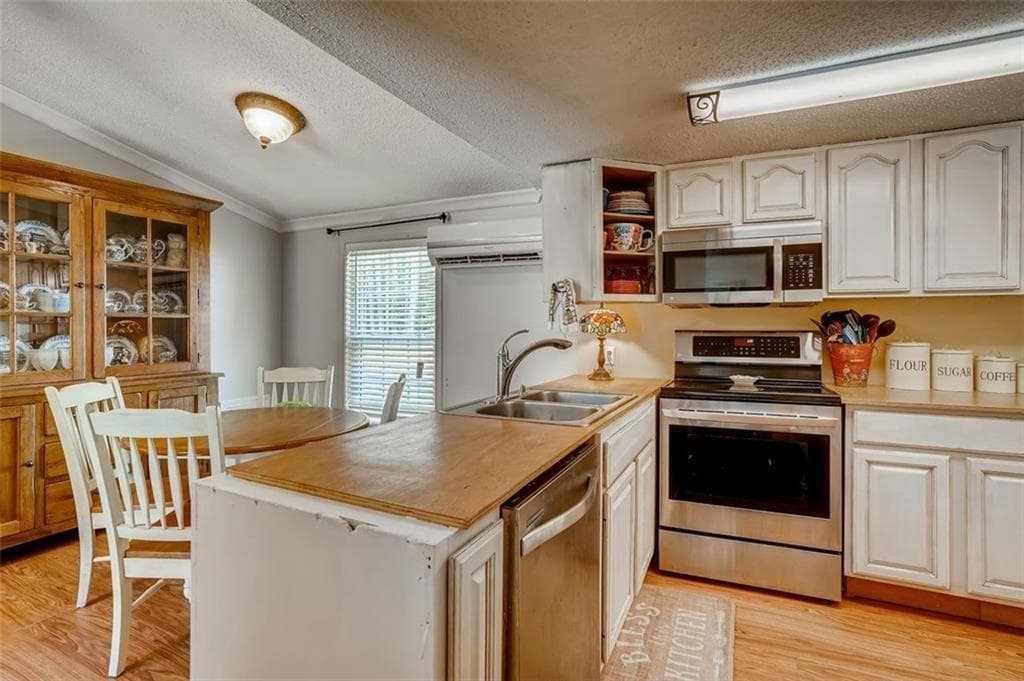 3 bedroom, 2 bathroom, 1,056 sq ft single family residence for sale at 3397 Knox Bridge Highway, Canton, GA 30114 — photo 10
