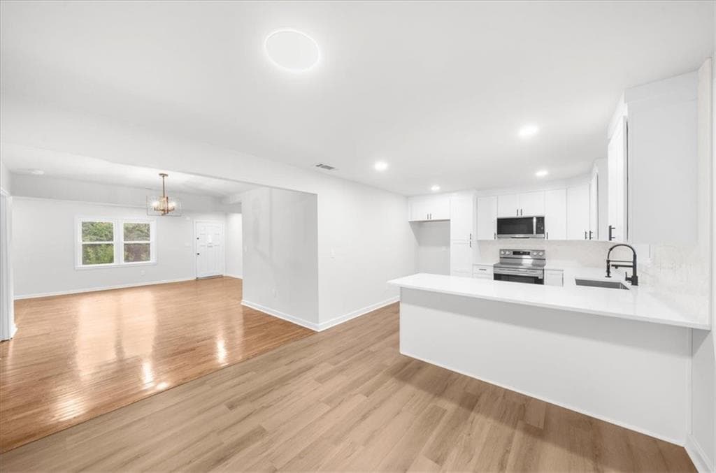 3 bedroom, 3 bathroom, 1,488 sq ft single family residence for sale at 1688 Hadlock Street, Atlanta, GA 30311 — photo 5