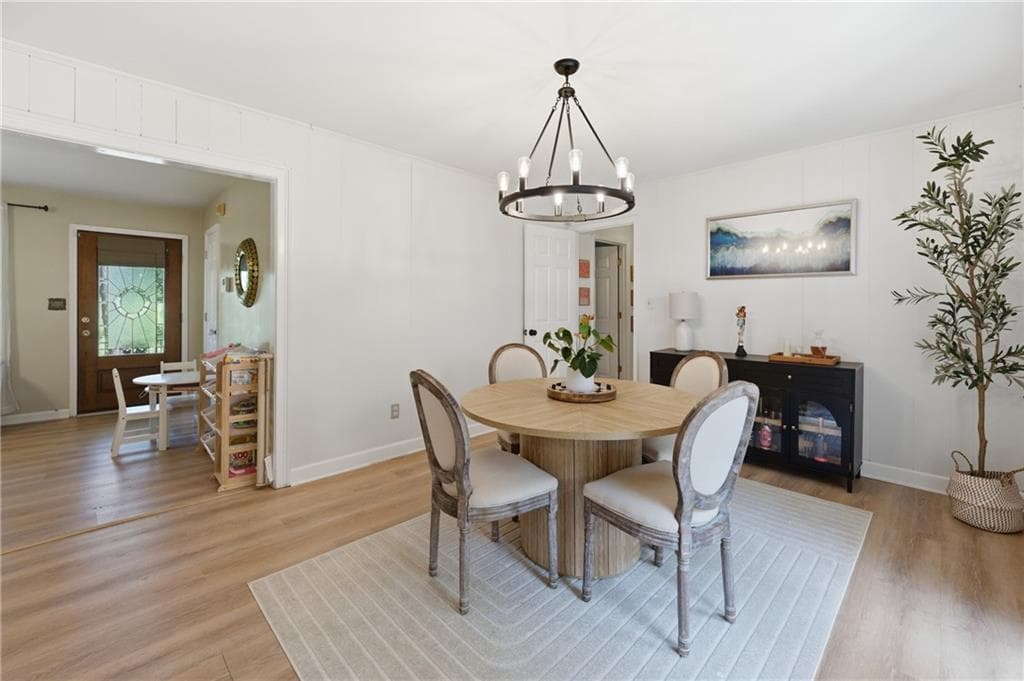 3 bedroom, 2 bathroom, 1,335 sq ft single family residence under contract at 6803 Queen Mill Road, Mableton, GA 30126 — photo 8
