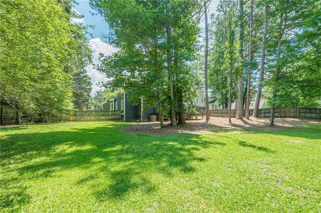 4 bedroom, 3 bathroom, 1,713 sq ft single family residence for sale at 3132 Cling Stone Place, Powder Springs, GA 30127 — photo 4