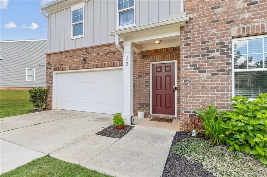 4 bedroom, 3 bathroom, 2,479 sq ft single family residence for sale at 155 Cherohala Court, Covington, GA 30016 — photo 3