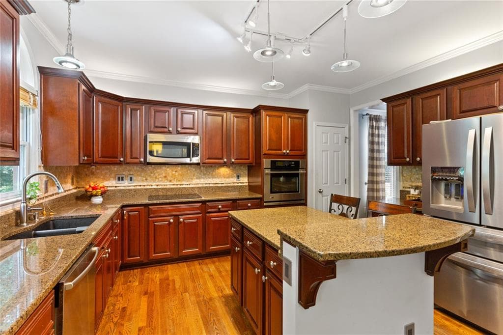 4 bedroom, 3 bathroom, 4,100 sq ft single family residence for sale at 1958 Tristan Drive, Smyrna, GA 30080 — photo 8