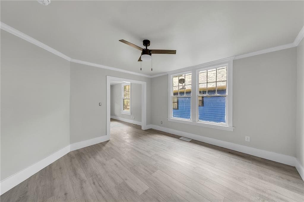 3 bedroom, 2 bathroom, 1,372 sq ft single family residence for sale at 1053 Metropolitan Parkway, Atlanta, GA 30310 — photo 8