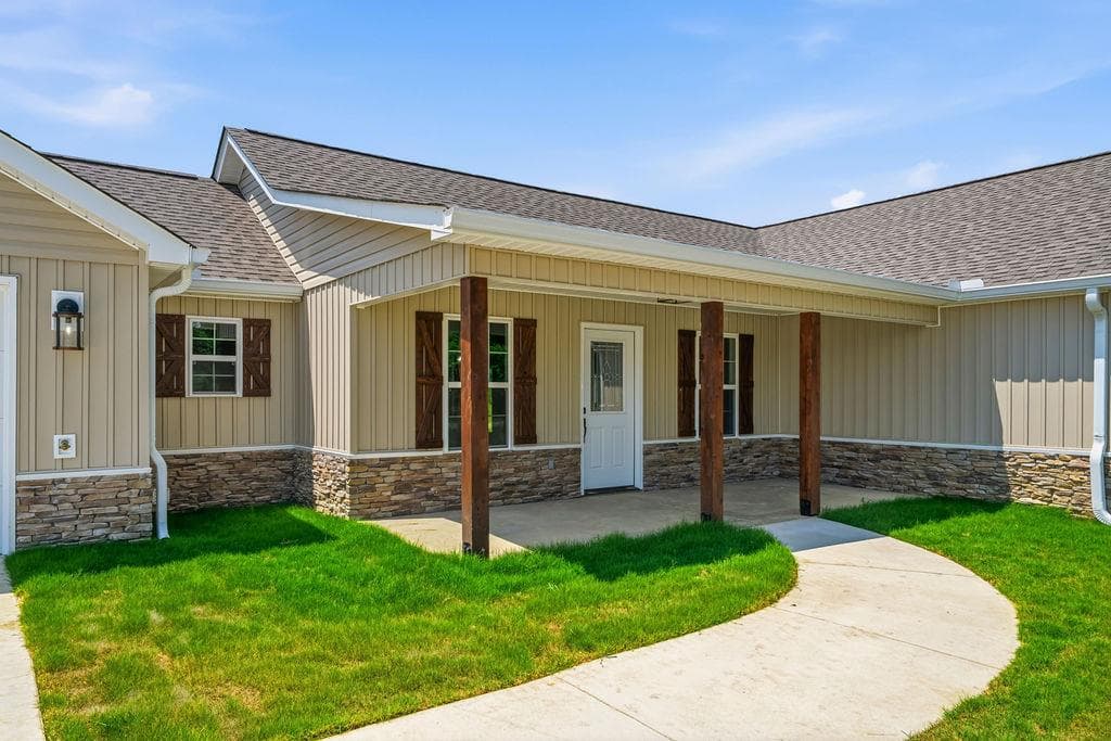 3 bedroom, 2 bathroom, 1,738 sq ft single family residence for sale at 1260 County Rd 118, Centre, AL 35960 — photo 5