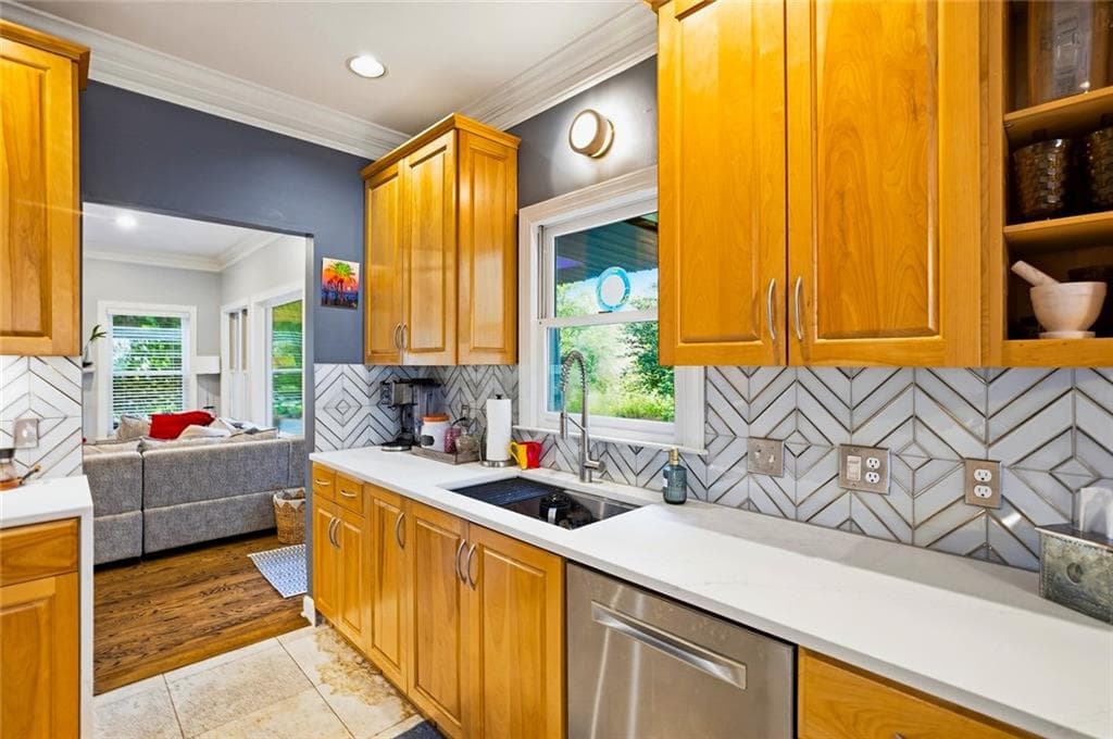 4 bedroom, 3 bathroom, 2,372 sq ft single family residence for rent at 4565 Windsor Park Place, Atlanta, GA 30342 for $4,400 a month — photo 8
