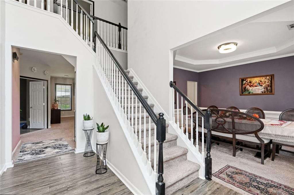 6 bedroom, 3 bathroom, 3,246 sq ft single family residence under contract at 1709 Maybell Trail, Lawrenceville, GA 30044 — photo 4