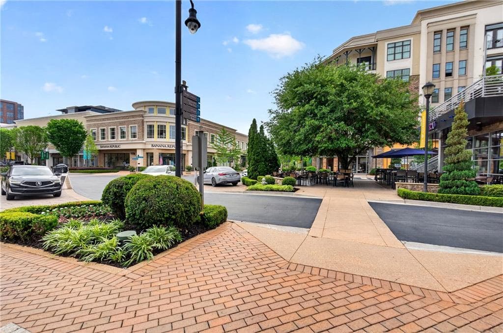 3 bedroom, 4 bathroom, 2,105 sq ft townhouse for sale at 3165 Paley Drive, Alpharetta, GA 30009 — photo 9