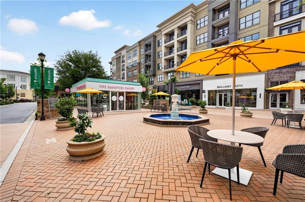3 bedroom, 4 bathroom, 2,105 sq ft townhouse for sale at 3165 Paley Drive, Alpharetta, GA 30009 — photo 10