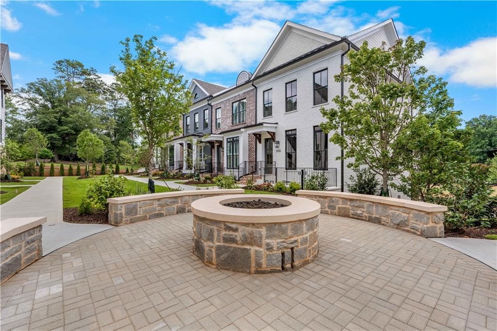 3 bedroom, 4 bathroom, 2,105 sq ft townhouse for sale at 3195 Paley Drive, Alpharetta, GA 30009 — photo 5