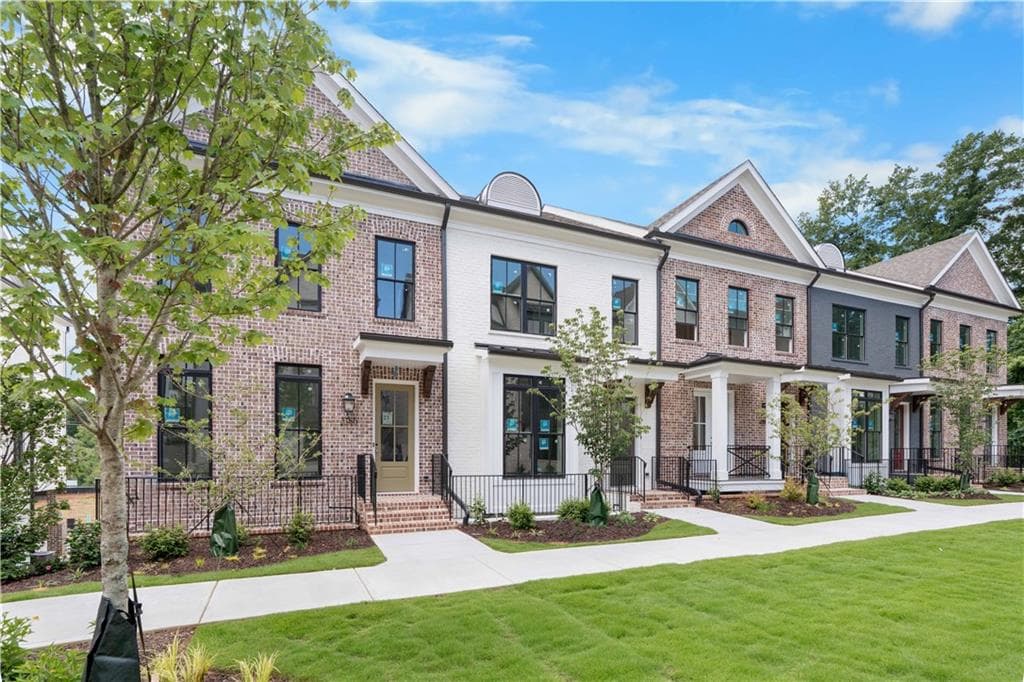 3 bedroom, 4 bathroom, 2,105 sq ft townhouse for sale at 3195 Paley Drive, Alpharetta, GA 30009 — photo 6