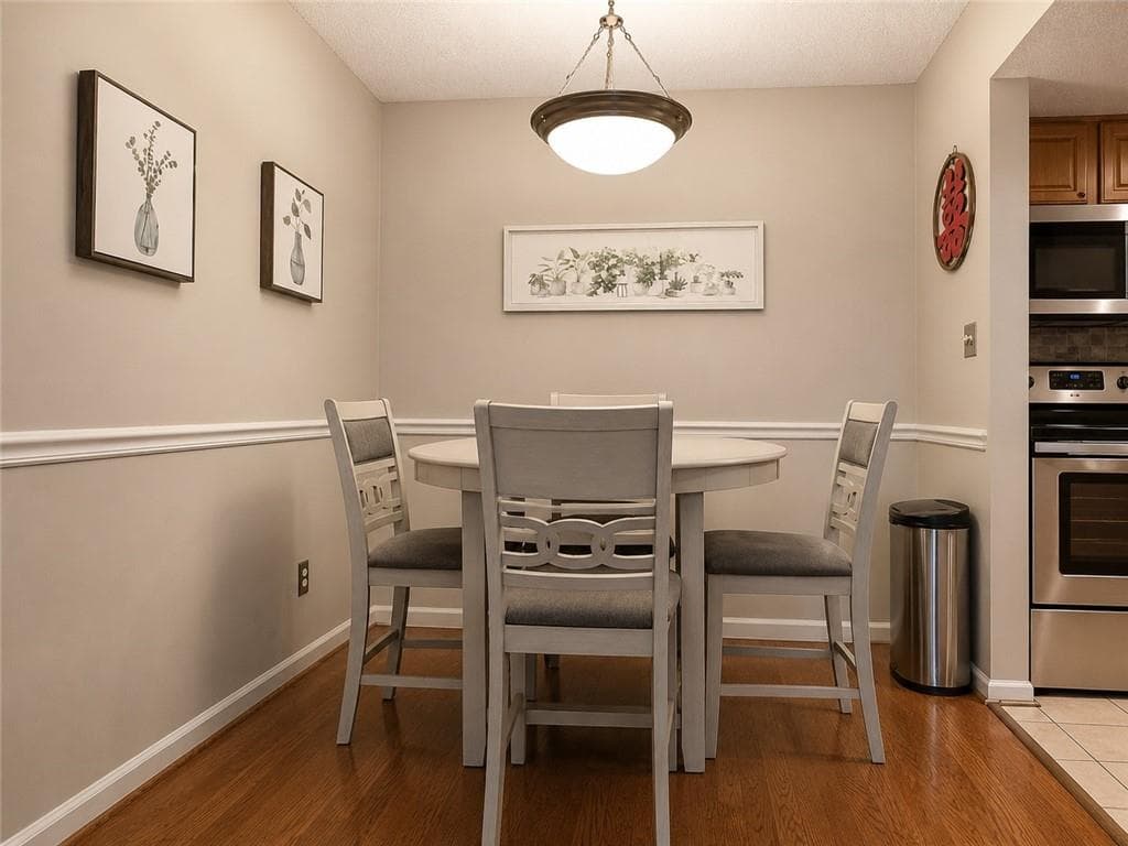 1 bedroom, 1 bathroom, 690 sq ft condominium under contract at 3075 Chastain Park Court, Atlanta, GA 30342 — photo 8