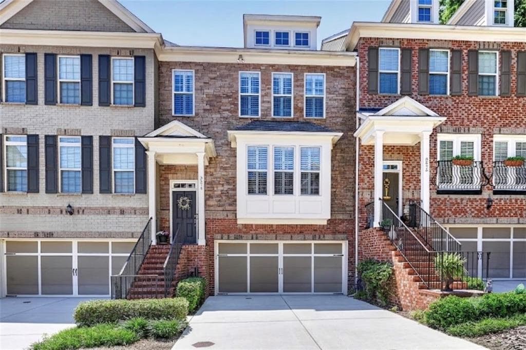 3 bedroom, 4 bathroom, 2,518 sq ft townhouse sold at 3574 Seymour Drive, Atlanta, GA 30319