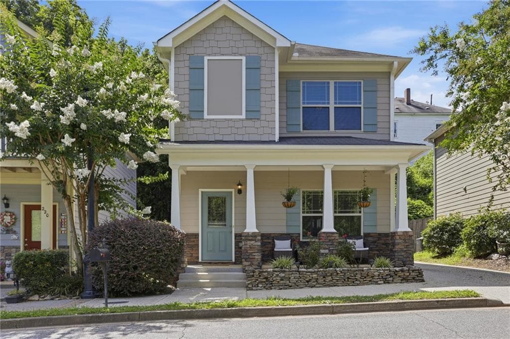 3 bedroom, 3 bathroom, 1,227 sq ft home for sale at 218 W Marietta Street, Canton, GA