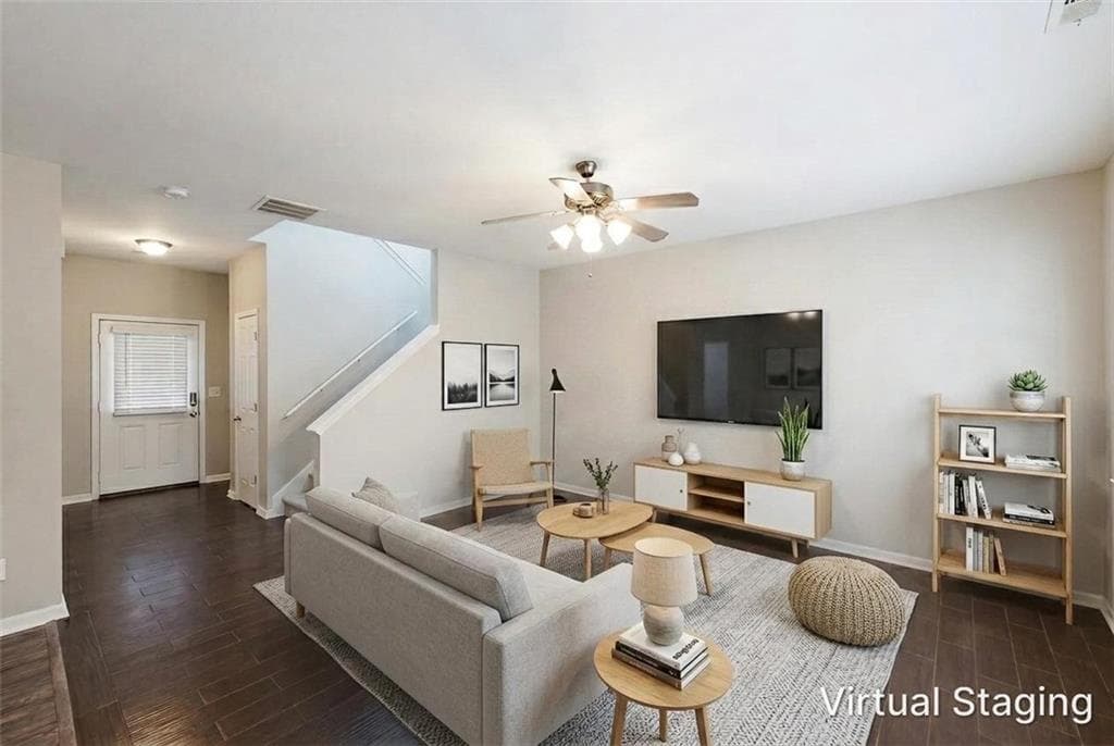 3 bedroom, 3 bathroom, 1,880 sq ft single family residence for sale at 160 Paxton Place, Newnan, GA 30263 — photo 2
