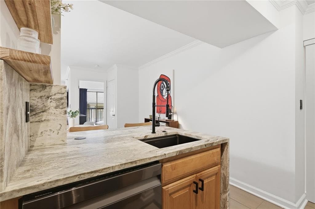 1 bedroom, 1 bathroom, 688 sq ft condominium for sale at 795 Hammond Drive 603, Sandy Springs, GA 30328 — photo 6