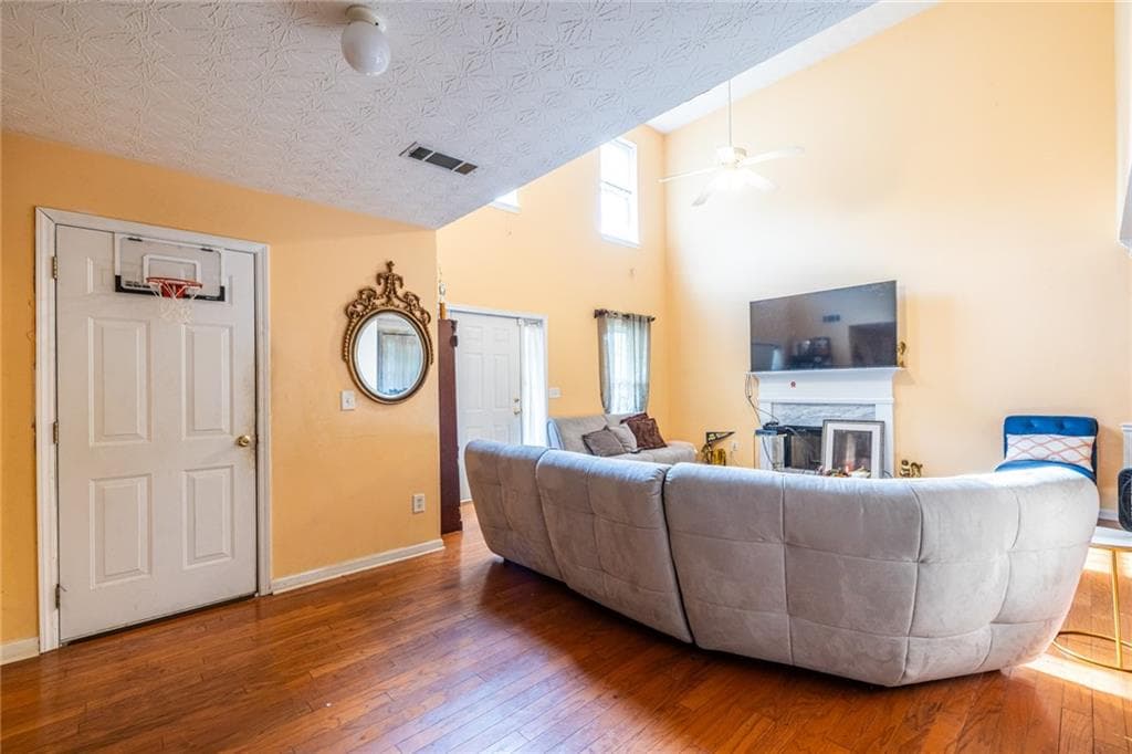 3 bedroom, 3 bathroom, 2,249 sq ft single family residence for sale at 127 Resthaven Drive, Lawrenceville, GA 30044 — photo 5