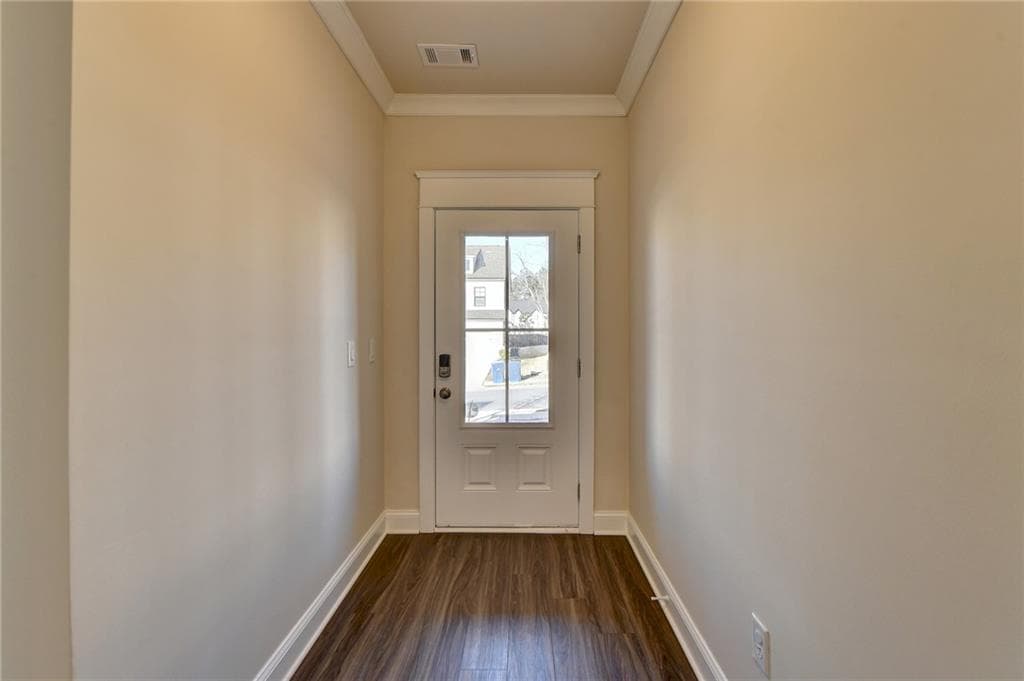 4 bedroom, 3 bathroom, 2,742 sq ft single family residence for rent at 1622 Dover Creek Lane, Lawrenceville, GA 30045 for $2,750 a month — photo 4