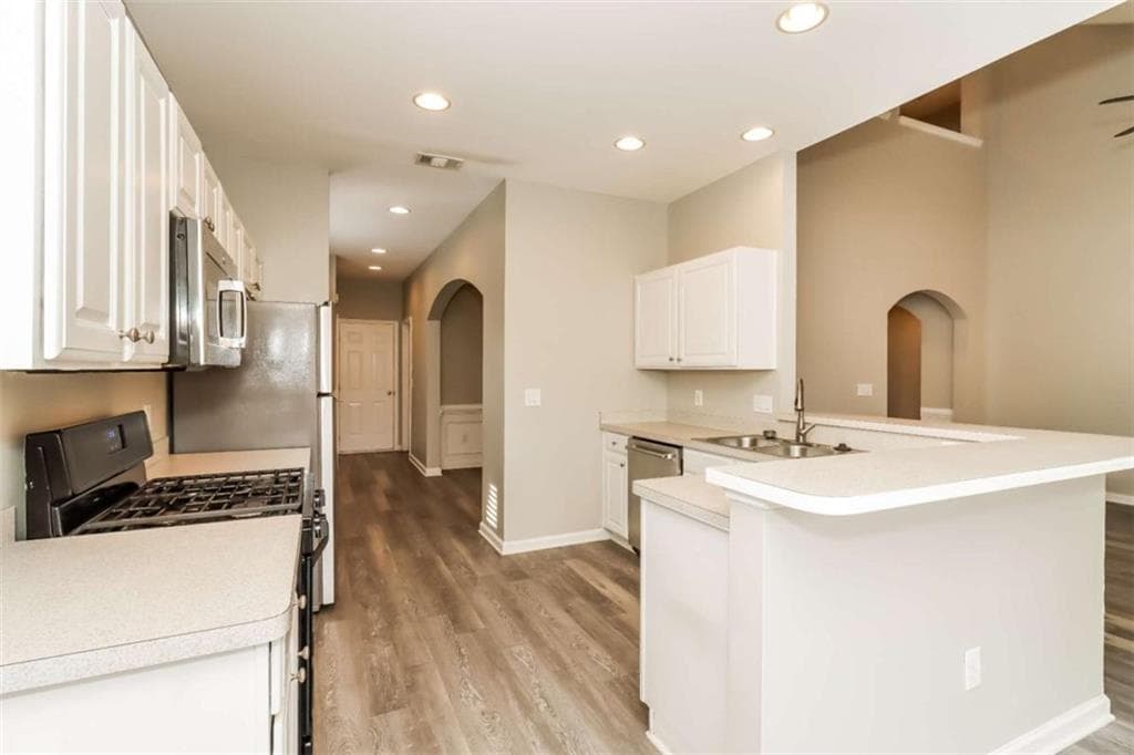 4 bedroom, 3 bathroom, 2,703 sq ft single family residence for sale at 1517 Fenmore Street, Lithia Springs, GA 30122 — photo 7