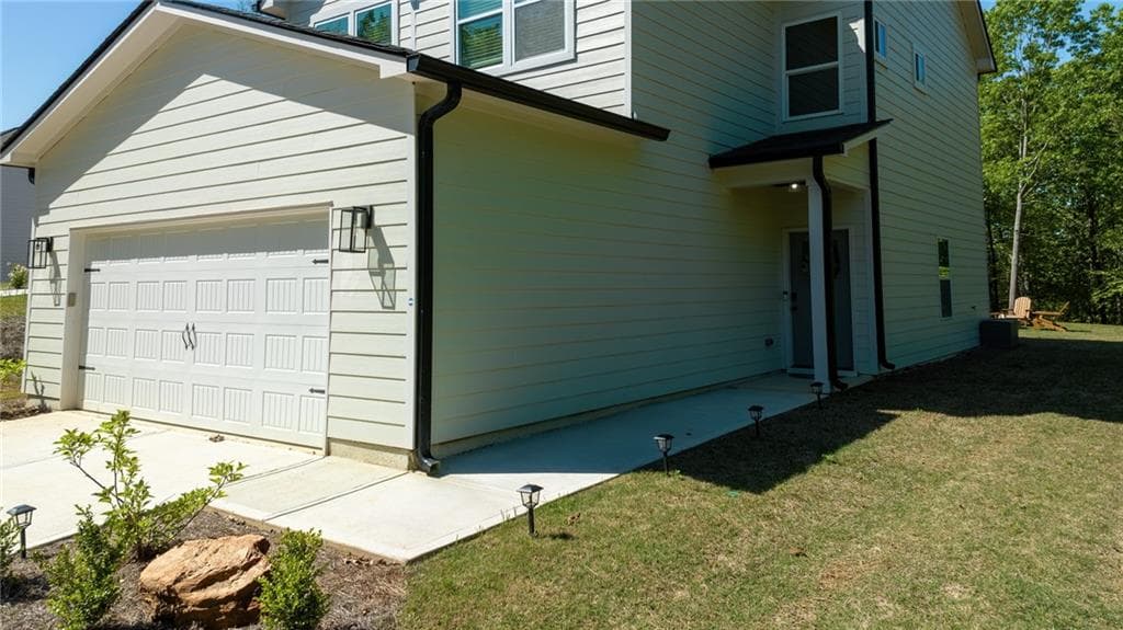 3 bedroom, 3 bathroom, 1,671 sq ft single family residence for sale at 3611 Tower Way, Gainesville, GA 30501 — photo 3