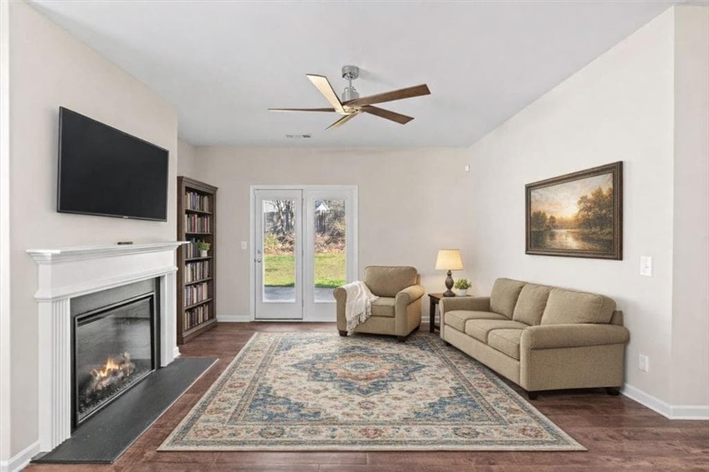 5 bedroom, 3 bathroom, 2,480 sq ft single family residence for sale at 201 Hayes Park Drive, Dallas, GA 30132 — photo 5