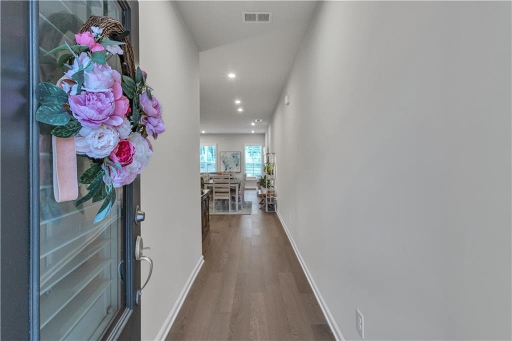 3 bedroom, 3 bathroom, 2,035 sq ft townhouse for sale at 5745 Tillman Way, Powder Springs, GA 30127 — photo 7