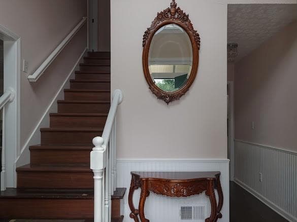 4 bedroom, 3 bathroom, 1,951 sq ft single family residence for sale at 662 Golden Brook Court, Lawrenceville, GA 30043 — photo 2