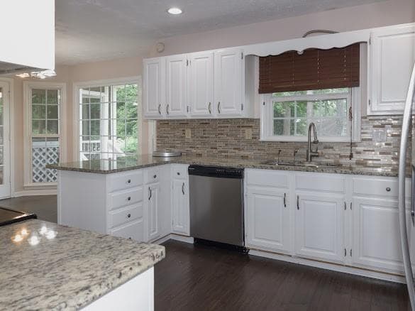 4 bedroom, 3 bathroom, 1,951 sq ft single family residence for sale at 662 Golden Brook Court, Lawrenceville, GA 30043 — photo 5