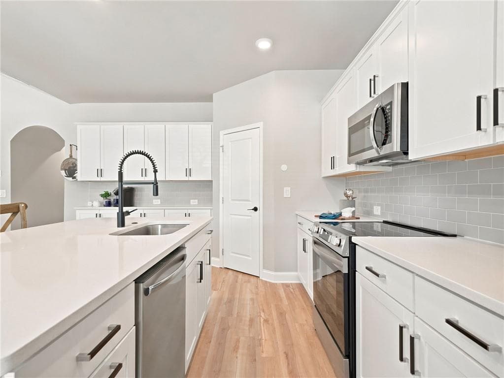 3 bedroom, 3 bathroom, 1,860 sq ft single family residence for sale at 107 Red Cloud Walk, Waleska, GA 30183 — photo 7