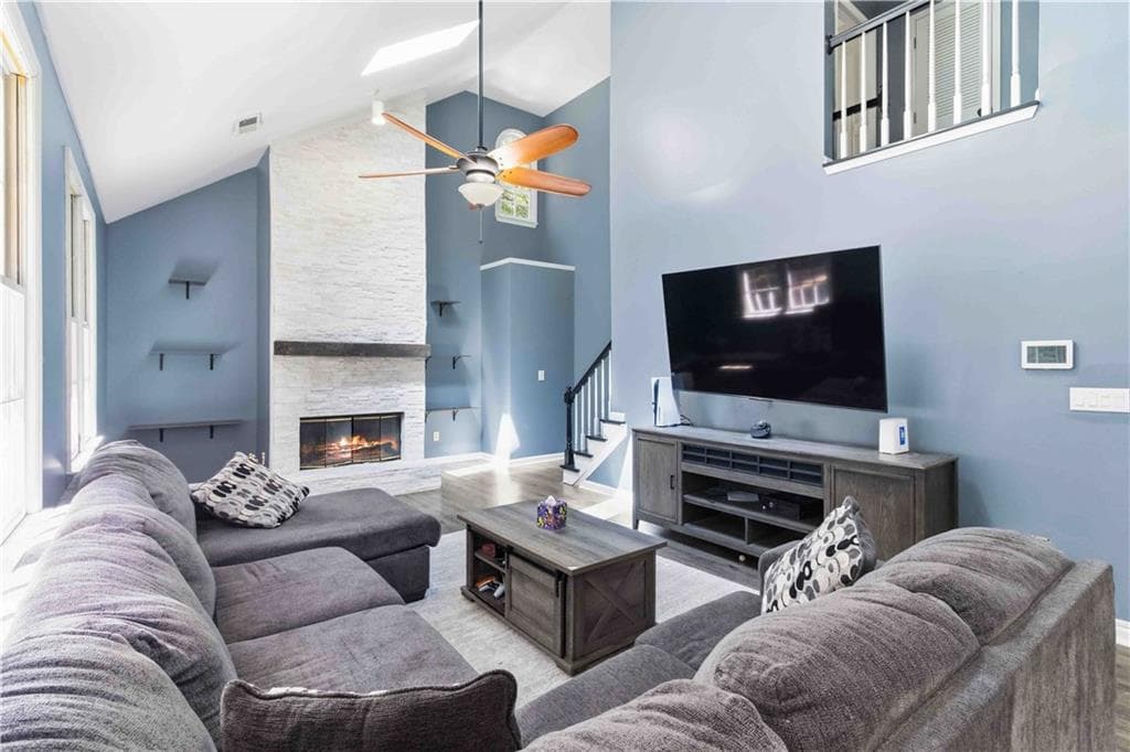 4 bedroom, 3 bathroom, 2,854 sq ft single family residence for sale at 1180 Roseberry Court, Grayson, GA 30017 — photo 6