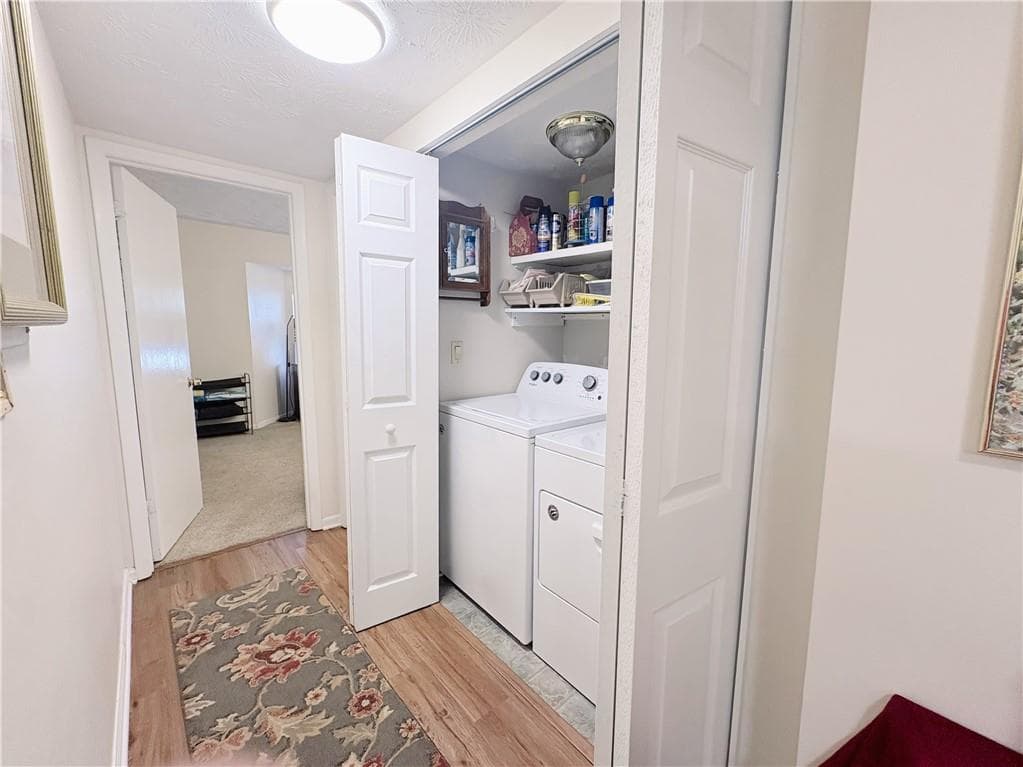 2 bedroom, 2 bathroom, 1,209 sq ft condominium for sale at 2937 Torreya Way, Marietta, GA 30067 — photo 4