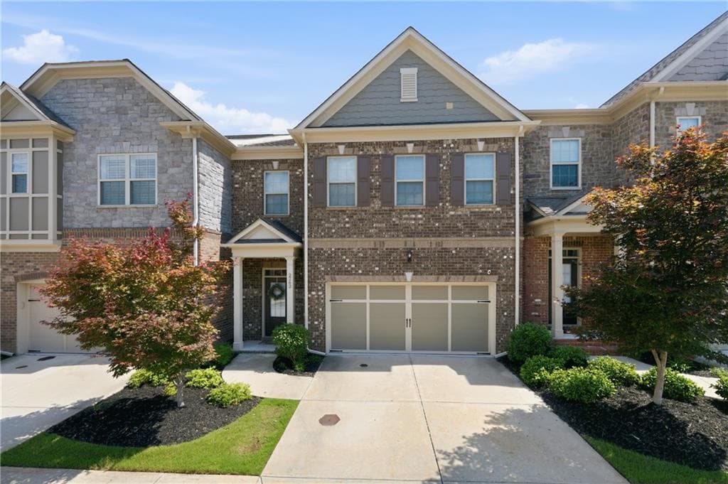 4 bedroom, 4 bathroom, 2,689 sq ft townhouse sold at 2262 Emerald Sky Drive, Smyrna, GA 30080