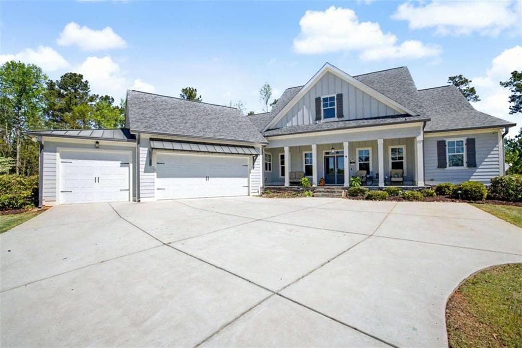 4 bedroom, 5 bathroom, 3,525 sq ft single family residence for sale at 126 Raintree Court, Newnan, GA 30265
