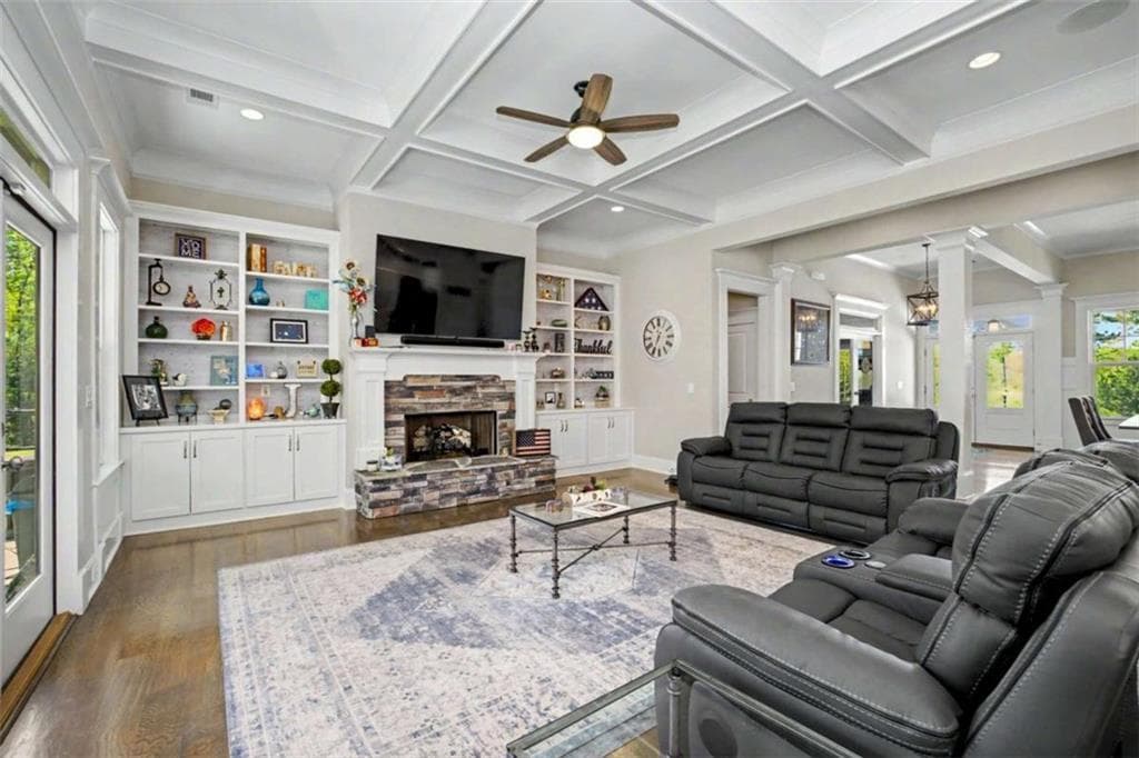 4 bedroom, 5 bathroom, 3,525 sq ft single family residence for sale at 126 Raintree Court, Newnan, GA 30265 — photo 10