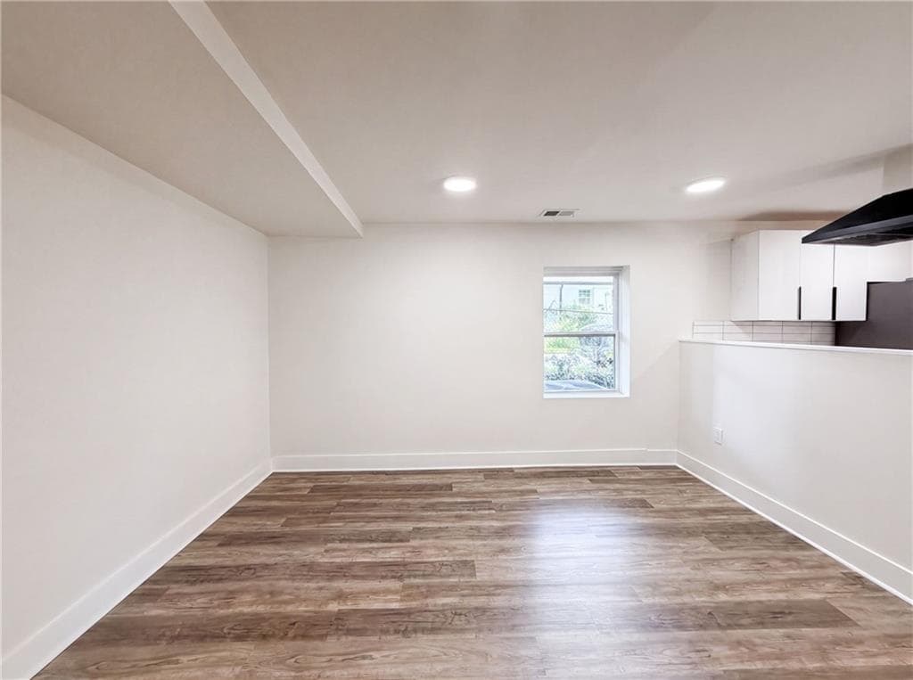 3 bedroom, 2 bathroom, 1,579 sq ft single family residence for sale at 470 Oak Drive, Atlanta, GA 30354 — photo 6