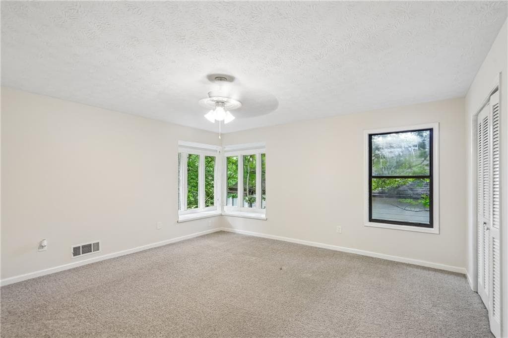 4 bedroom, 3 bathroom, 2,579 sq ft single family residence under contract at 4927 Dillards Mill Way, Duluth, GA 30096 — photo 4