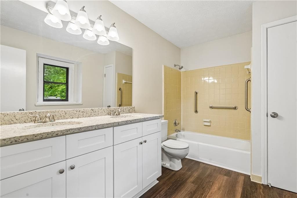 4 bedroom, 3 bathroom, 2,579 sq ft single family residence under contract at 4927 Dillards Mill Way, Duluth, GA 30096 — photo 7
