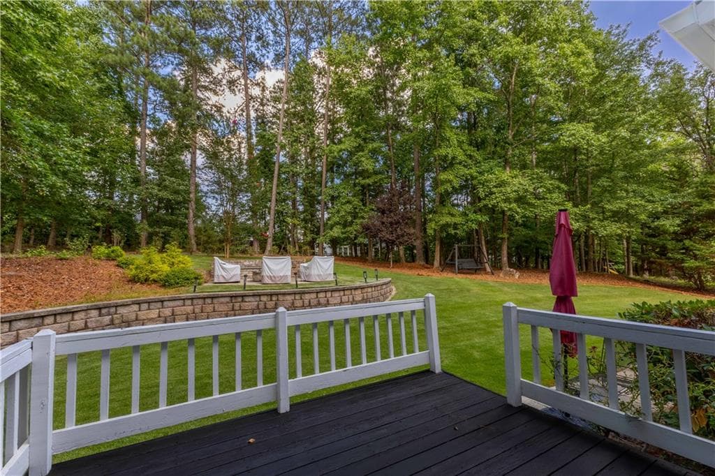 5 bedroom, 3 bathroom, 2,790 sq ft single family residence under contract at 185 Highview Trace, Fayetteville, GA 30215 — photo 5