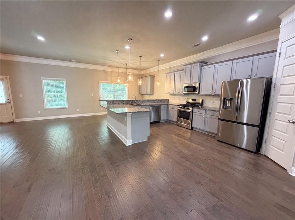 4 bedroom, 4 bathroom, 2,638 sq ft single family residence for sale at 5317 Winmire Lane, Stone Mountain, GA 30088 — photo 2